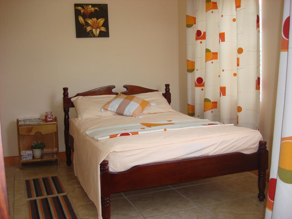 Bayside Villa St. Lucia Castries Habitación foto